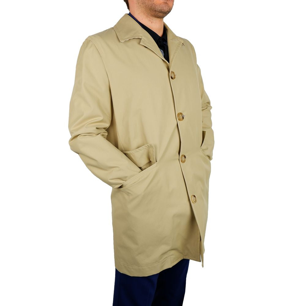 Elegant beige trench coat - a classic in the wardrobe