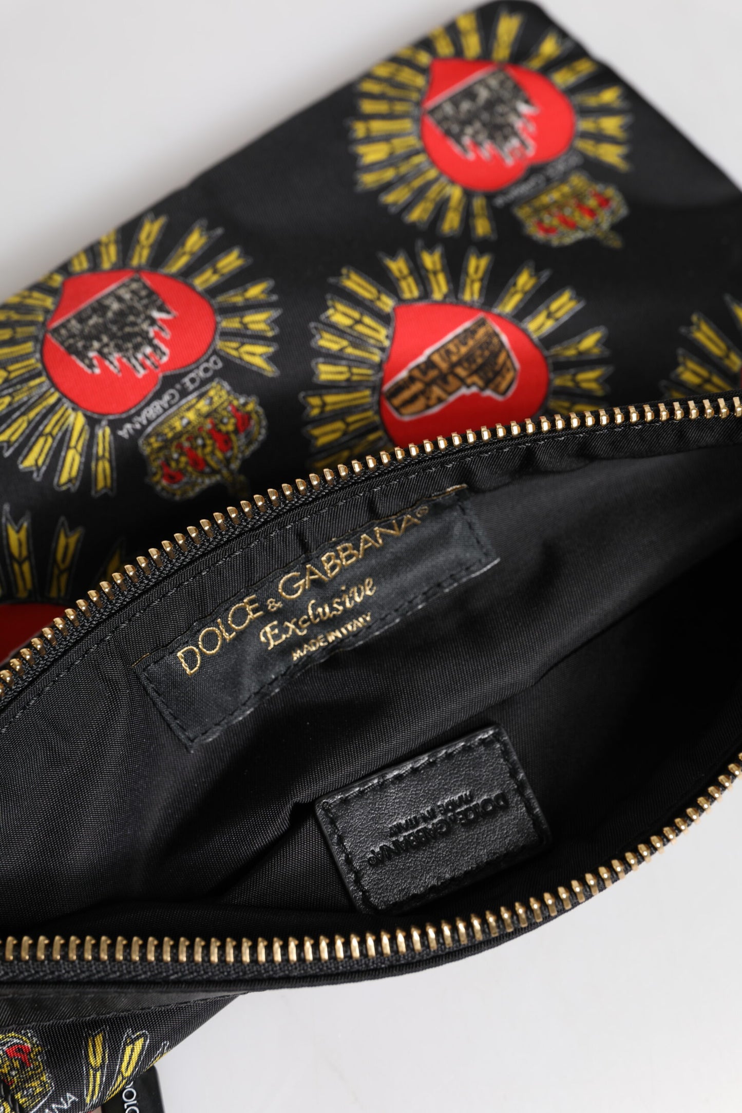 Dolce & Gabbana Schwarzes rotes Nylon Heiliges Herz Clutch Pouch Tasche